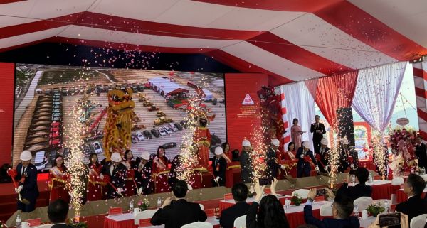 写真　起工式の様子（ジェトロ撮影）