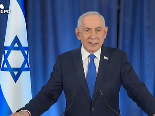 写真　会見を行うネタニヤフ首相（イスラエル政府報道局提供）