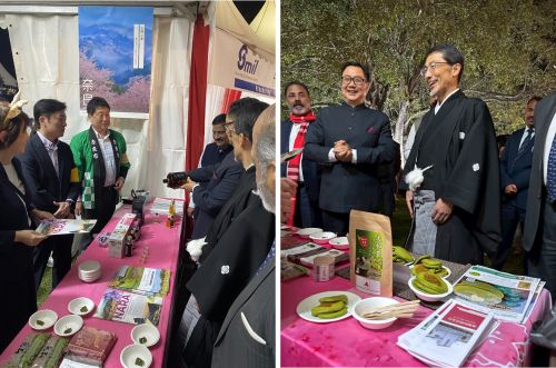 写真　ジェトロのブース（左）とブースを訪問した小野大使とリジジュ大臣（右）（ジェトロ撮影）