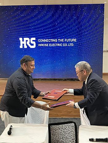 写真　調印式の様子（ヒロセ電機提供）