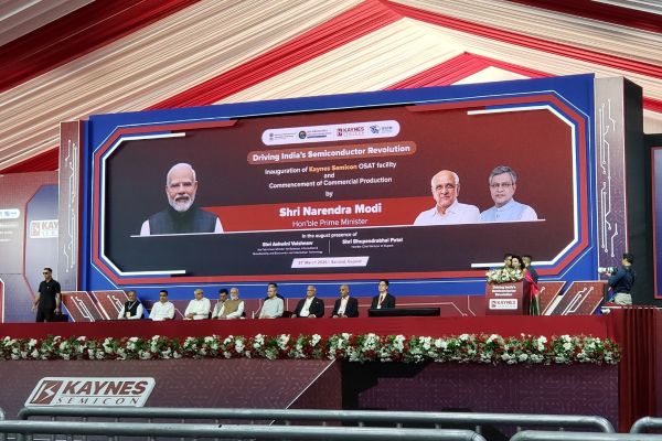 写真　開所式の様子（ジェトロ撮影）