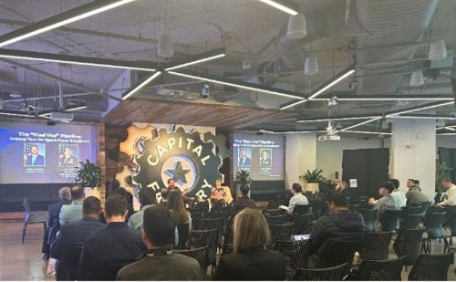 写真　キャピタル・ファクトリー・ハウスでのトークセッション（ジェトロ撮影）