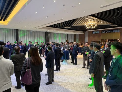 写真　ネットワーキングレセプションの様子（ジェトロ撮影）