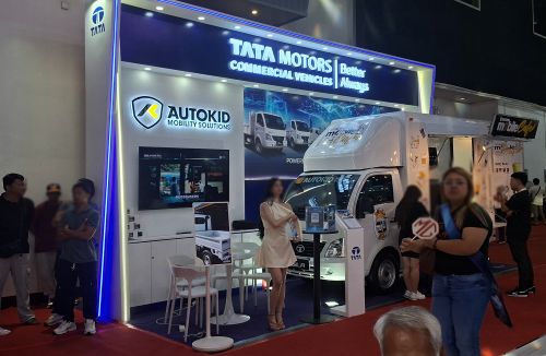 写真　タタ・モーターズの出展ブースの様子（ジェトロ撮影）