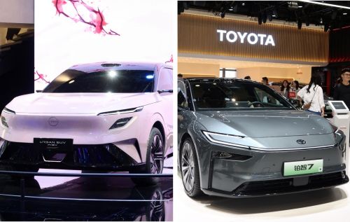 写真　（左）世界初発表となる日産自動車の「アーバンSUV PHEVコンセプト」、（右）トヨタ自動車の「bZ7」（いずれもジェトロ撮影）