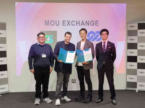 写真　MOU交換式の様子（ジェトロ撮影）