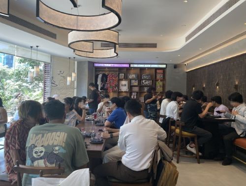 写真　現地のアニメファン、インフルエンサーとの交流会（ジェトロ撮影）