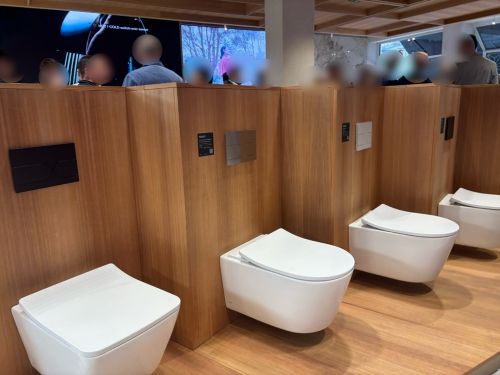 写真　吉野杉を使用した展示（ジェトロ撮影）