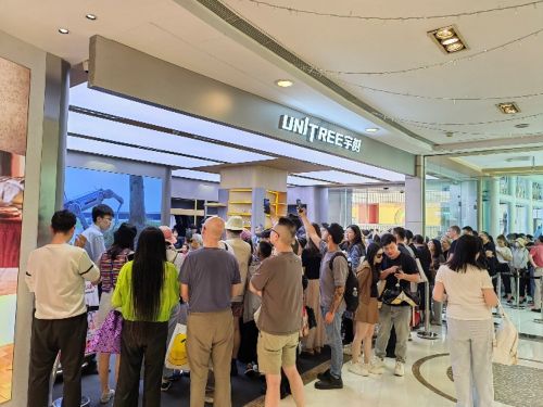 写真　体験館オープン日の様子（ジェトロ撮影）