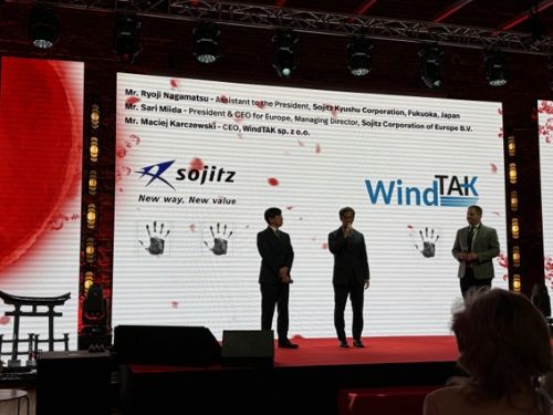 写真　双日九州とWindTAKの包括的協業契約締結セレモニー（ジェトロ撮影）