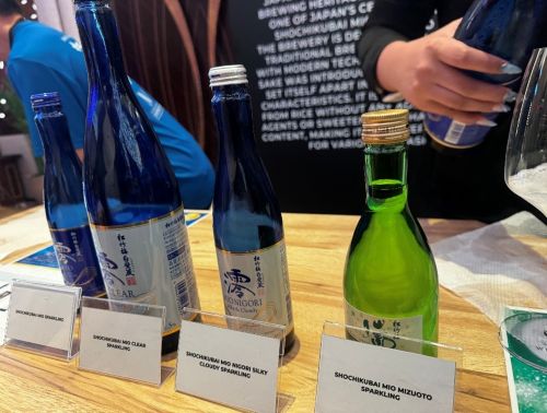写真　宝酒造の提供するスパークリング清酒「澪（みお）」（ジェトロ撮影）