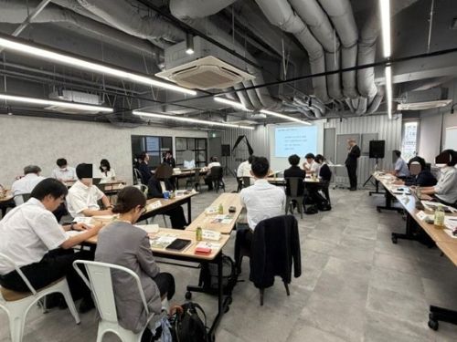 写真　講演の様子（ジェトロ撮影）