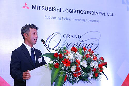 写真　あいさつするインド三菱倉庫の福澤良平社長（同社提供）
