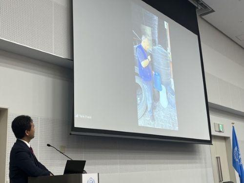 写真　パレスチナ・プラスチックリサイクル工場のオンライン見学会の様子（ジェトロ撮影）