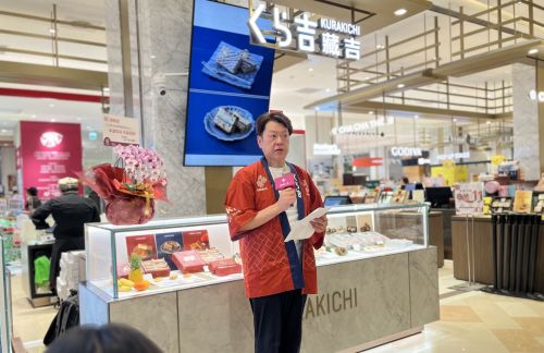 写真　あいさつする佐々木会長兼社長（ジェトロ撮影）
